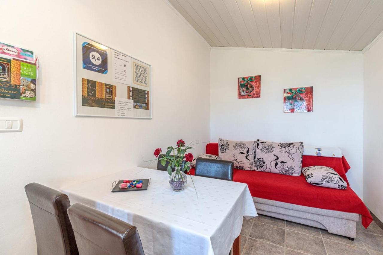 Apartments Sveti Leonard Oprtalj Dış mekan fotoğraf