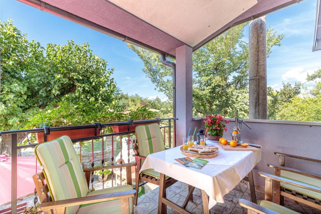 Apartments Sveti Leonard Oprtalj Dış mekan fotoğraf