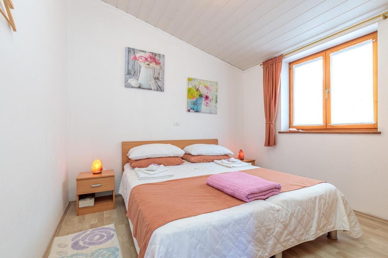 Apartments Sveti Leonard Oprtalj Dış mekan fotoğraf